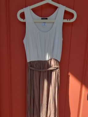 Mark Cream & Light Brown Sz S/P With Tie At Waist.  Super Comfy T-shirt Material